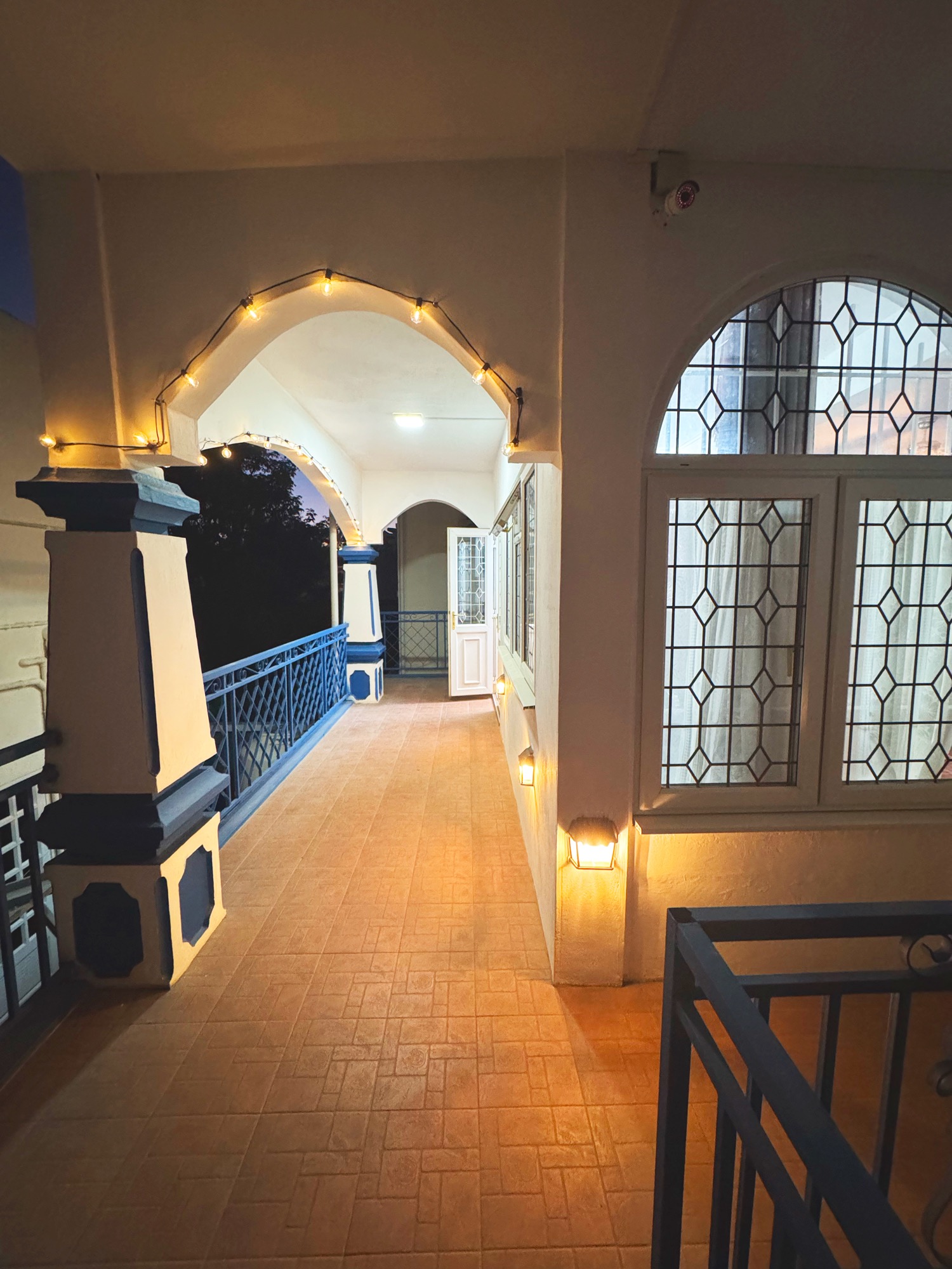 Evening view of the apartment approach