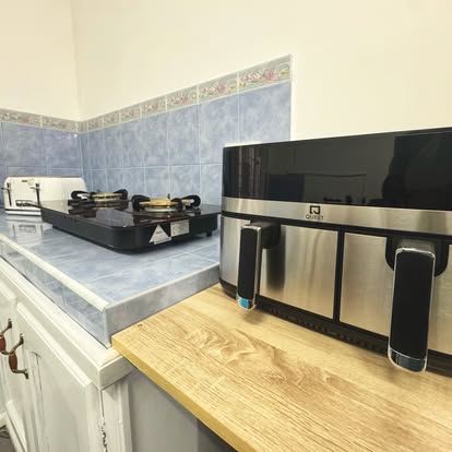 Air fryer and kitchen appliances